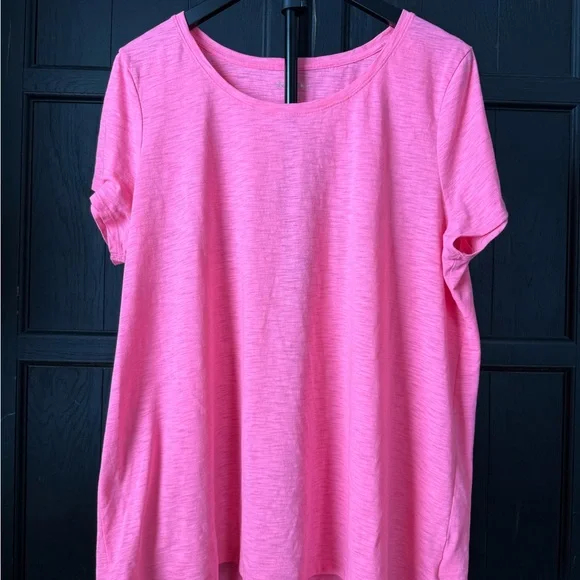 Lilly Pulitzer Bright Pink Short Sleeve Tee - Picture 1 of 5